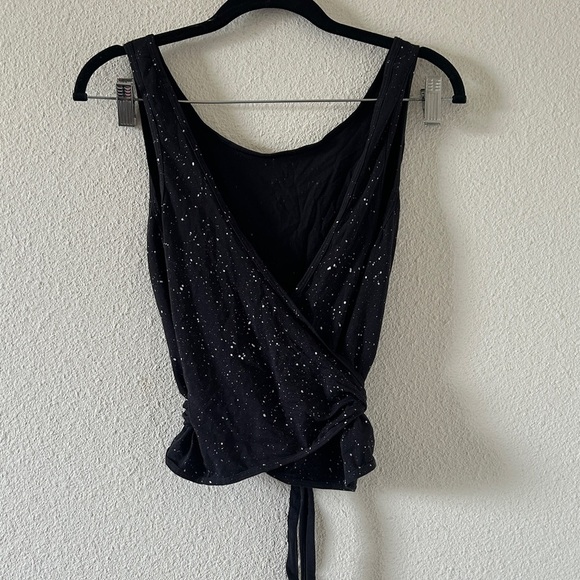 Lululemon True Wrap Cropped Tank Top Fits Small Medium Gym workout Athleisure - Picture 1 of 12